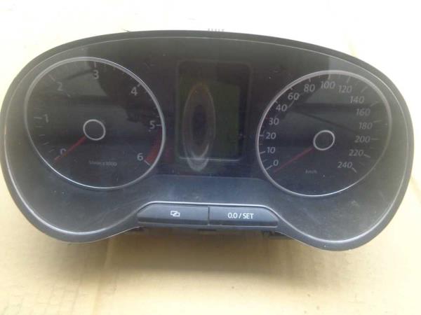 COMPTEUR VW POLO 6R / SEAT IBIZA 4 - Vue 1